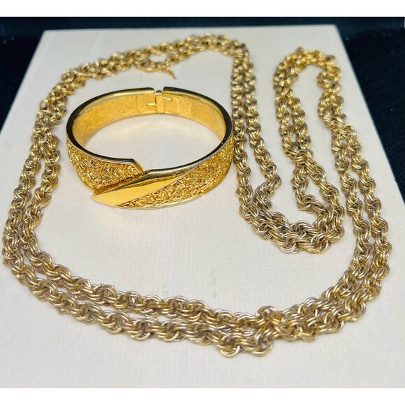 Trifari necklace, Trifari bracelet, vintage jewelry, jewelry set, vintage - Picture 1 of 3